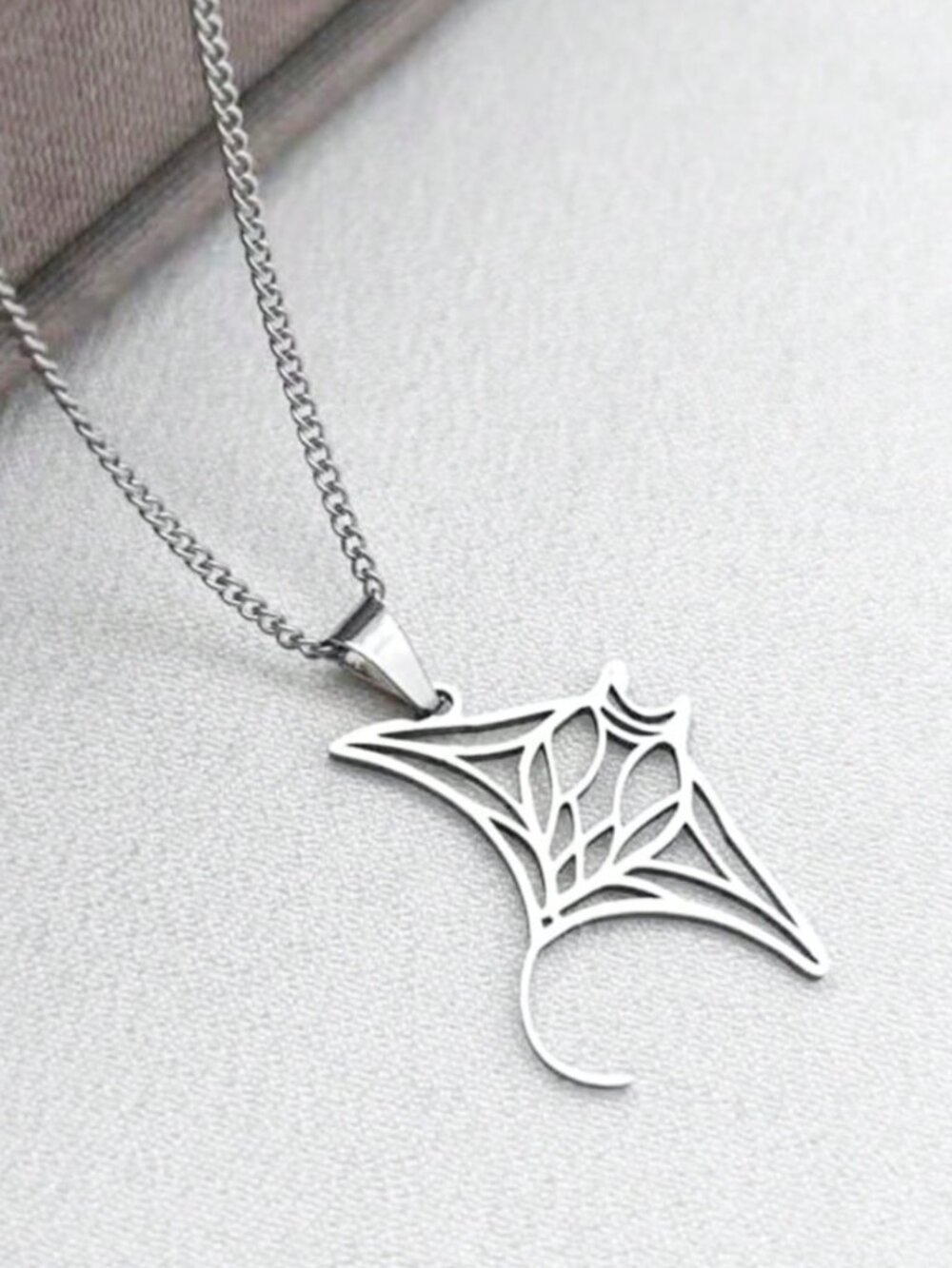 18K Gold Plated Hollow Manta Ray Shaped Pendant Necklace